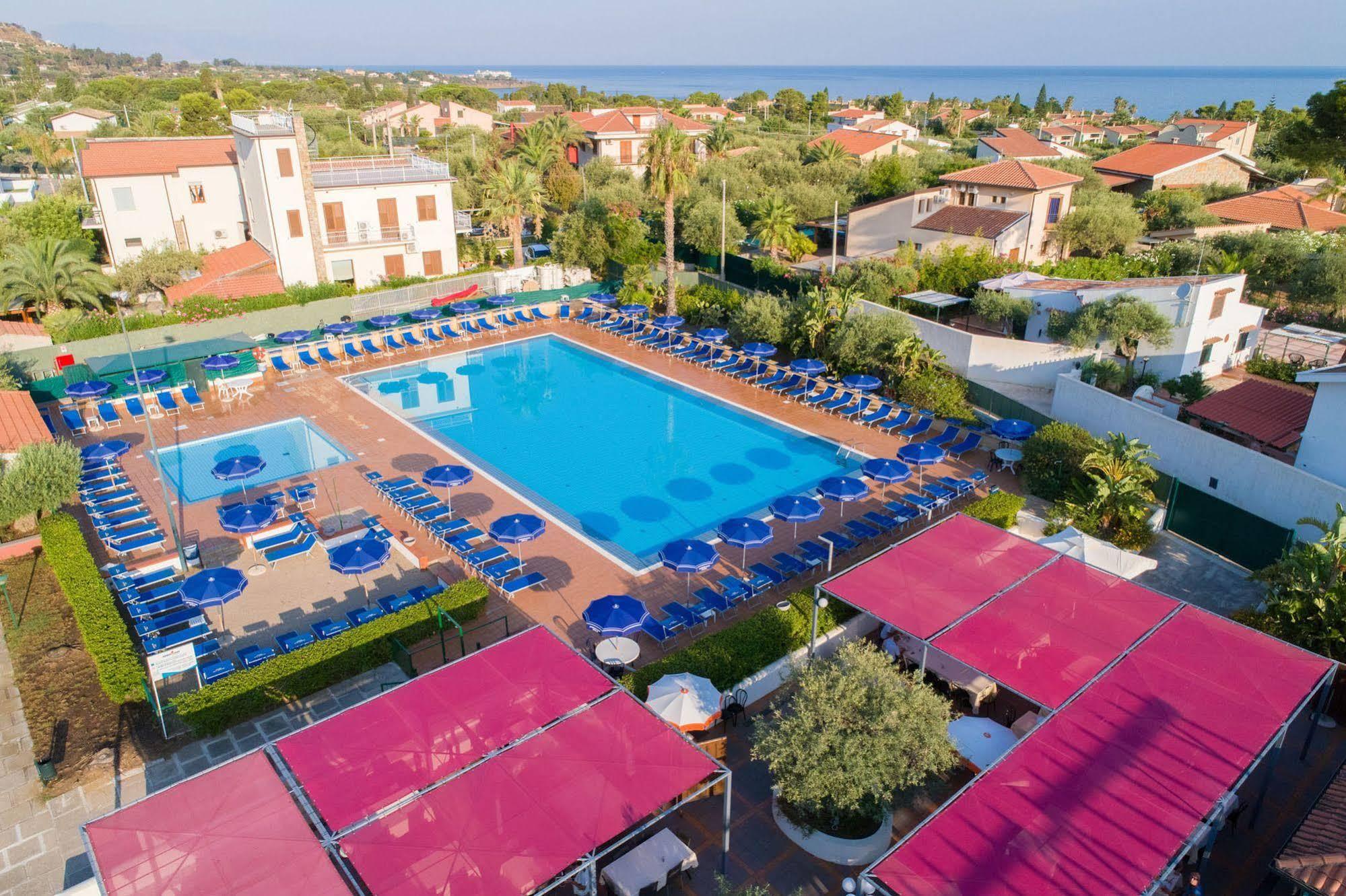 Cefalu Resort - Sporting Club Exterior photo